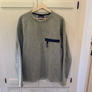 Patagonia Men's Crewneck Better Sweater in Gray-Green with Navy Accent Medium